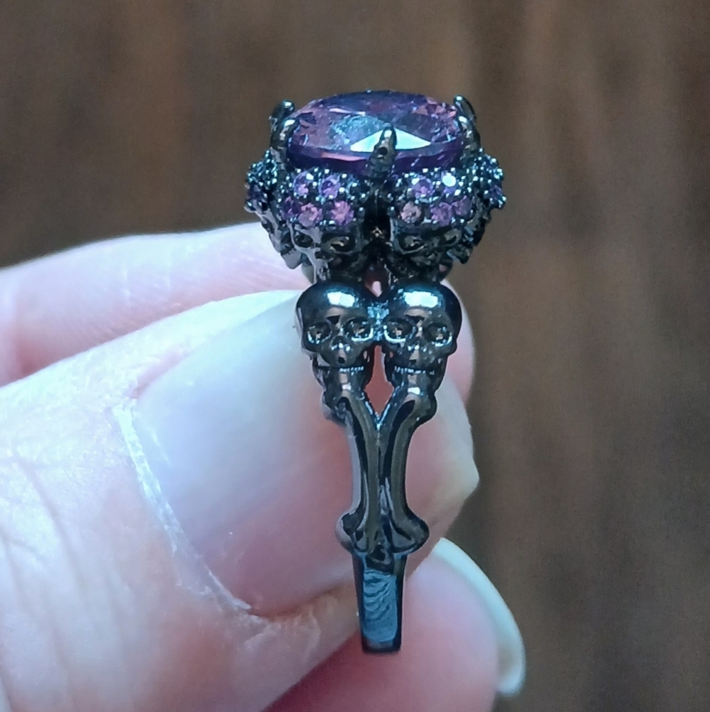 New Black Skulls Pink & Purple Gemstones 925 Silver Ring.